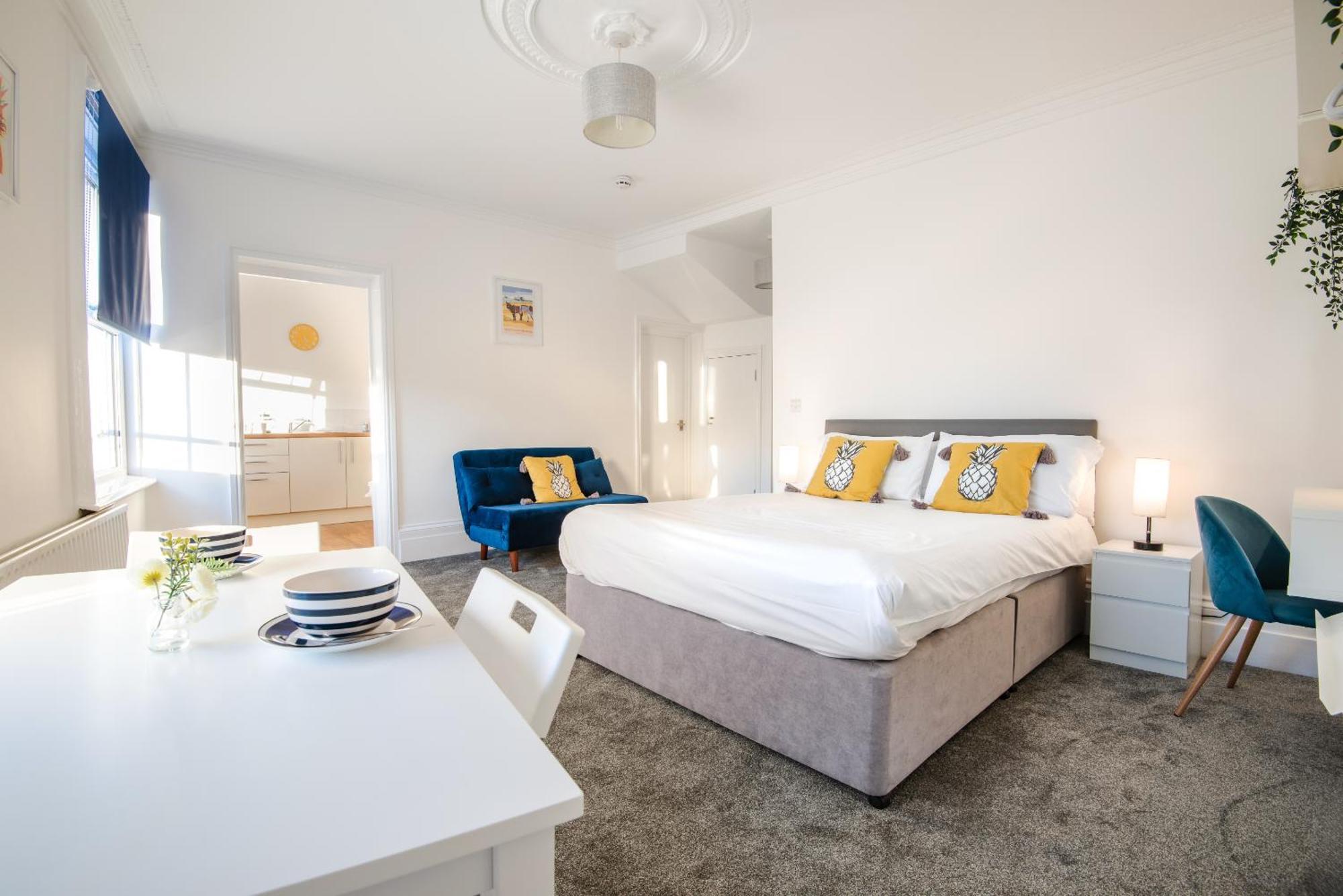 Royal Ashton Townhouse - Taunton Hotel Phòng bức ảnh